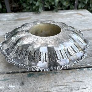 Vintage Victorian antique frog flower or candle holder